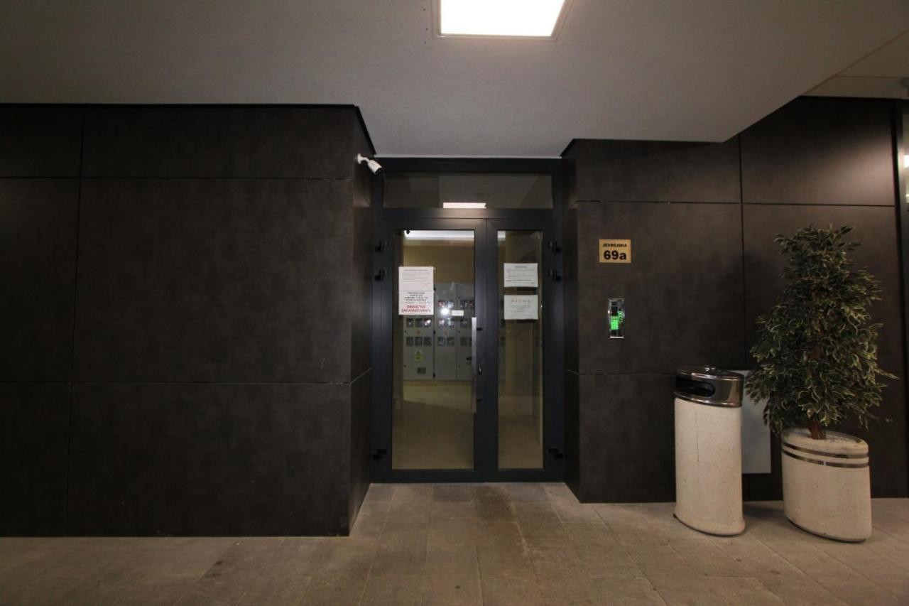 Downtown Apartment Banja Luka Exterior foto